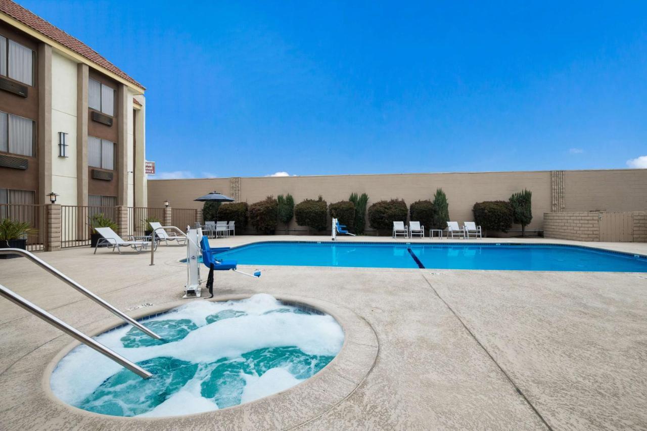 Western Hotel Norwalk