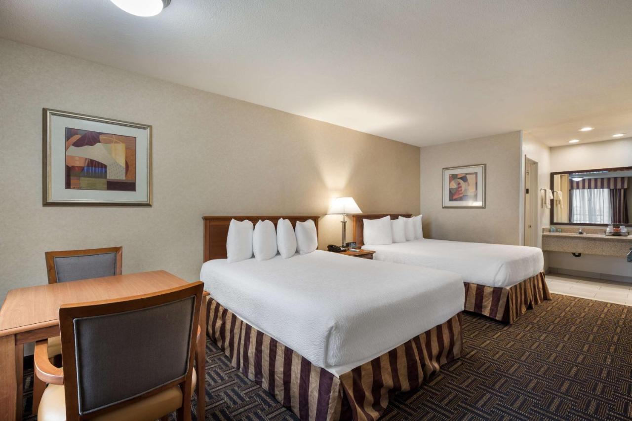 Western Hotel 3*
